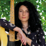 Francesca “Fruz” Chiti - una bassista in giro per il mondo